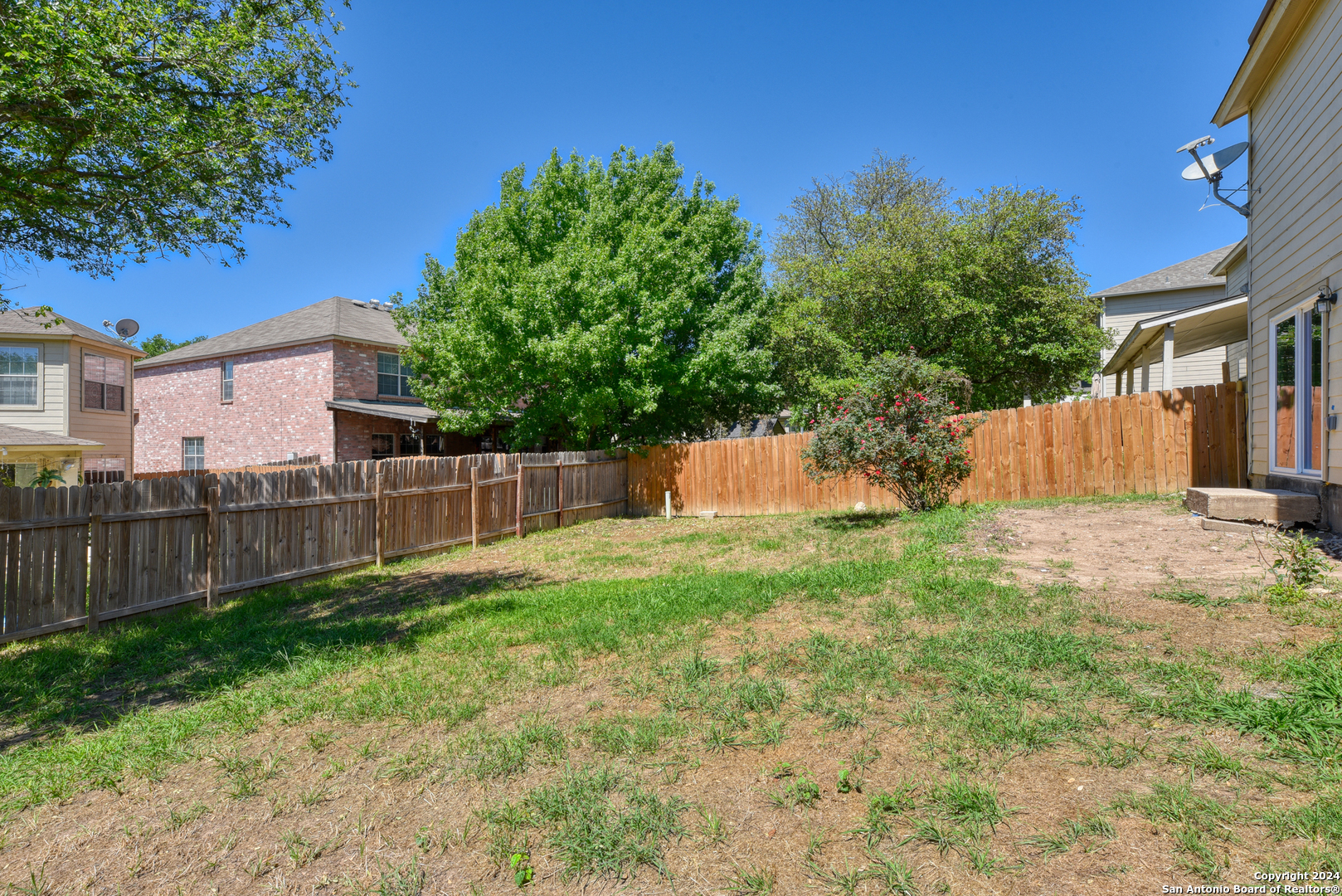 527 Mathis Meadows