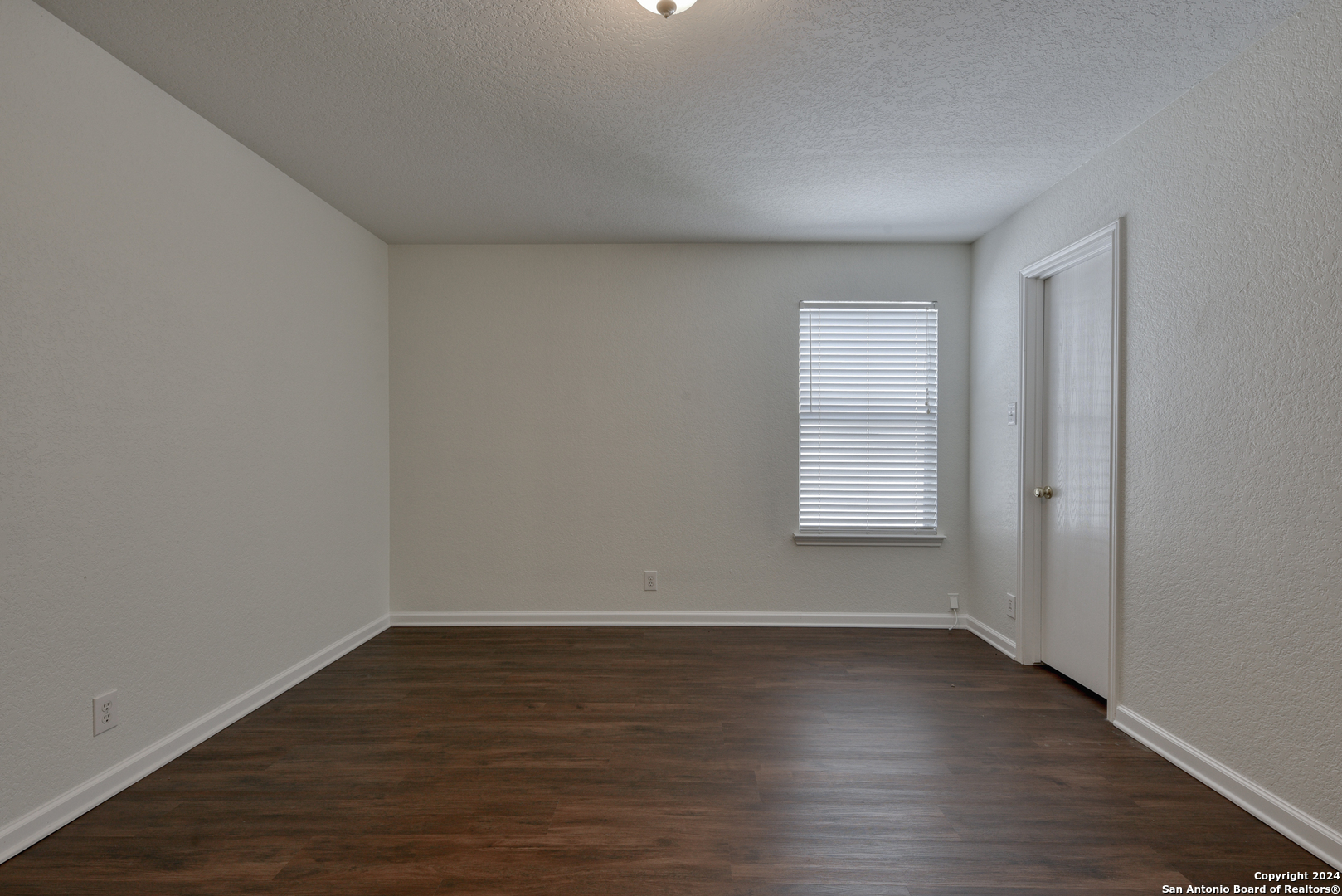527 Mathis Meadows
