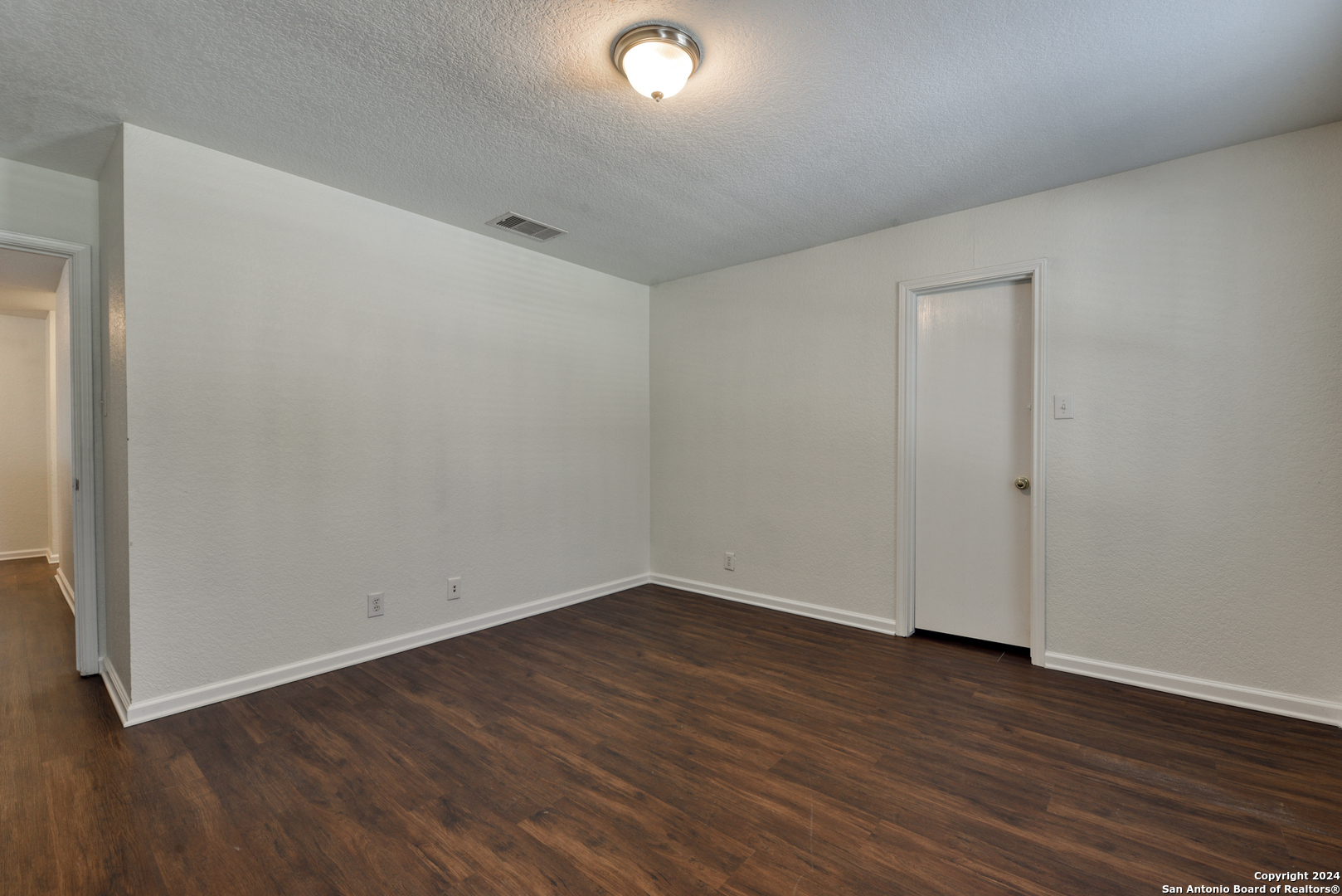 527 Mathis Meadows