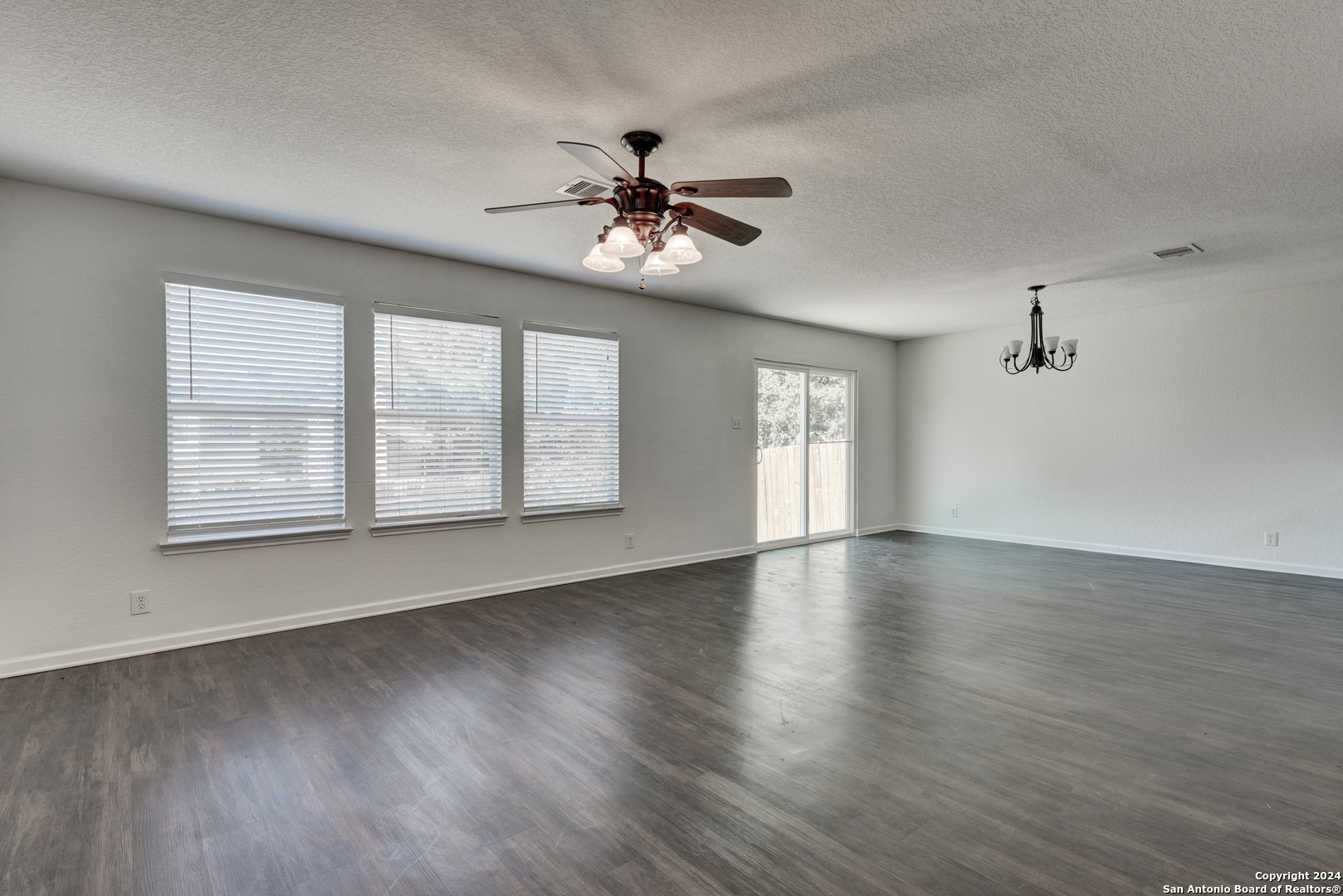 527 Mathis Meadows