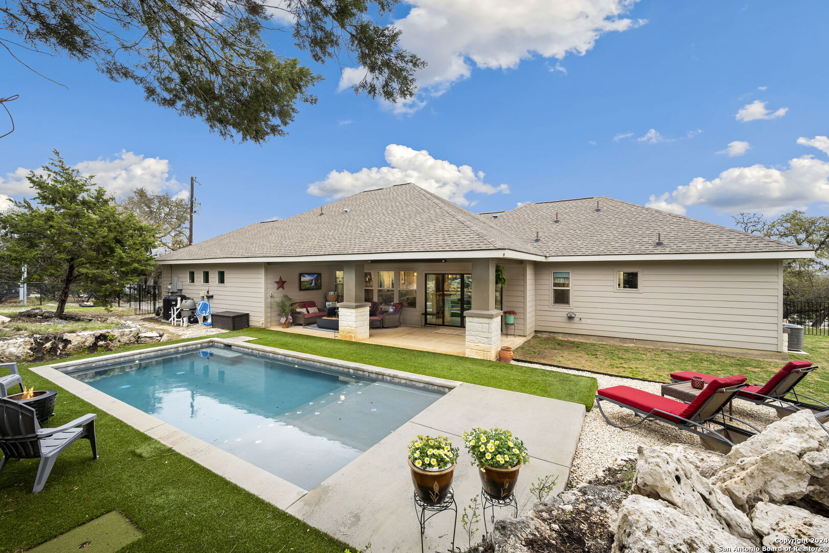 130 ALONDRA LN