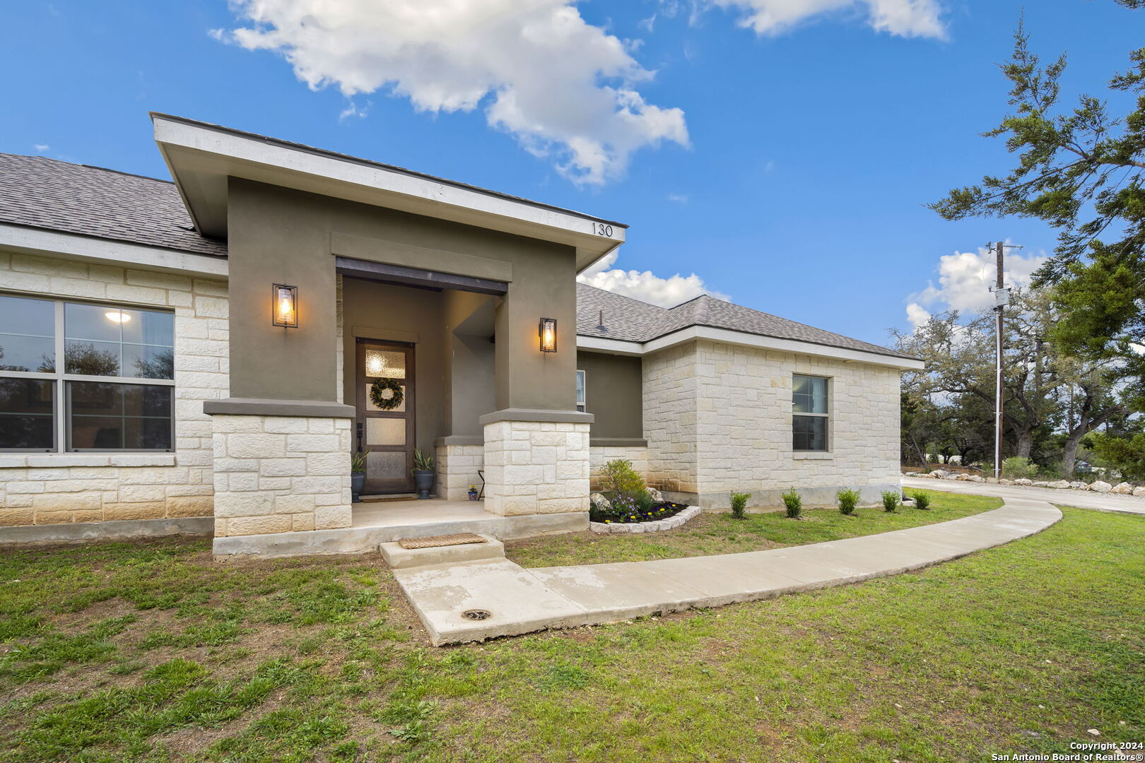 130 ALONDRA LN