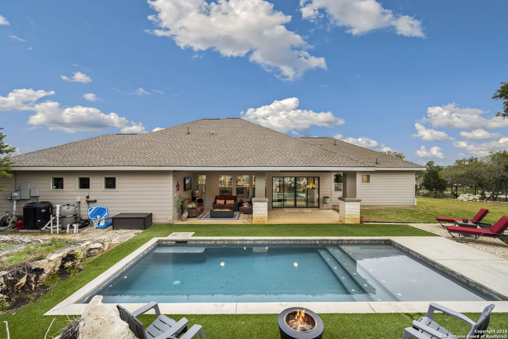 130 ALONDRA LN