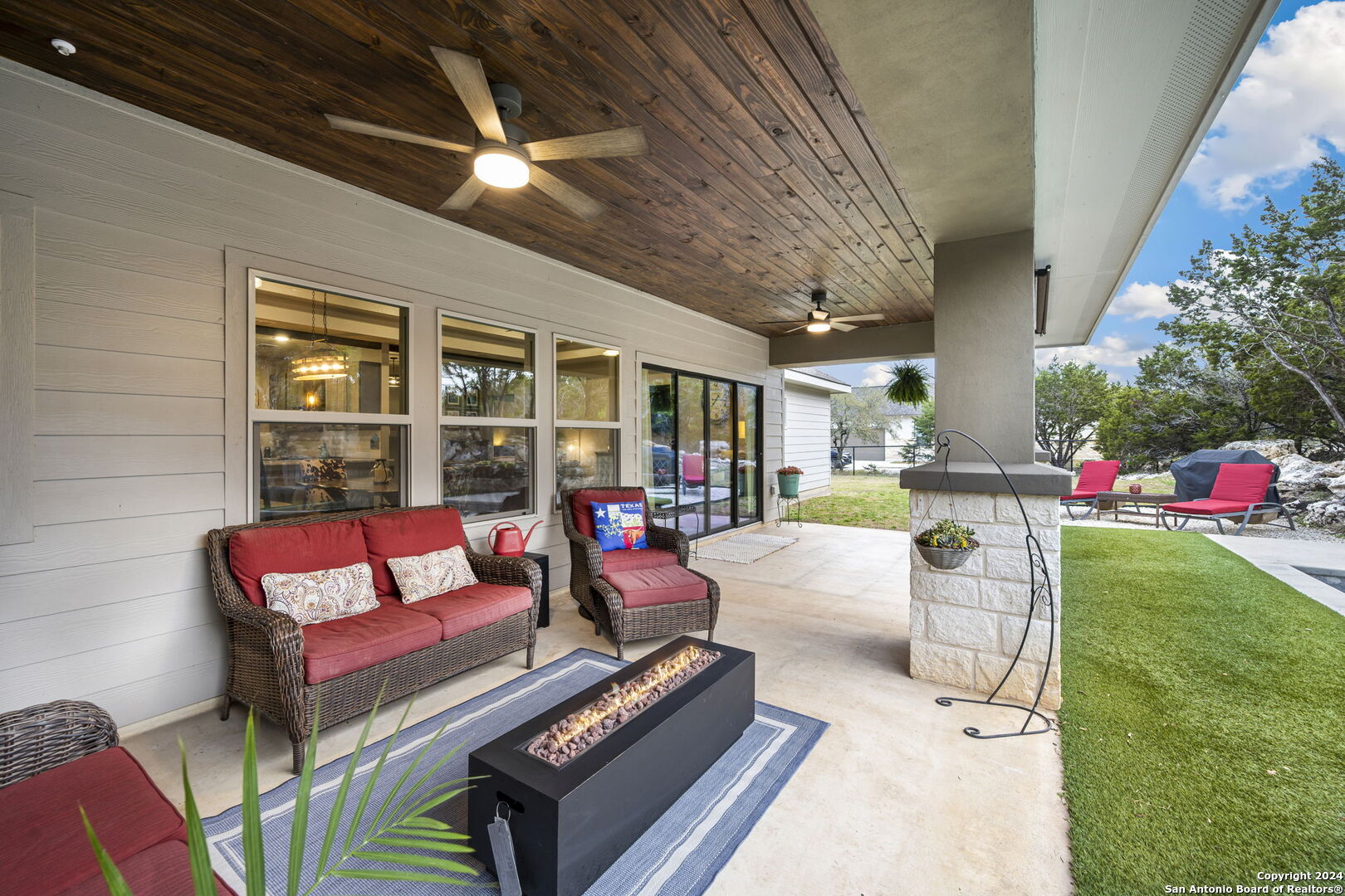 130 ALONDRA LN