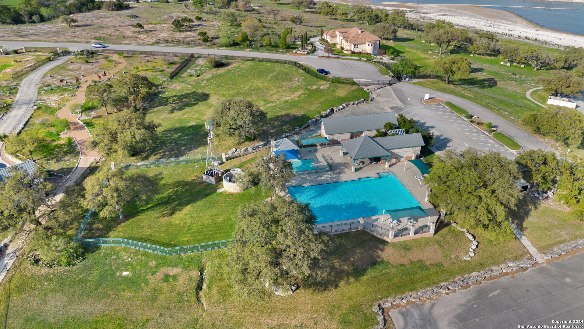 130 ALONDRA LN