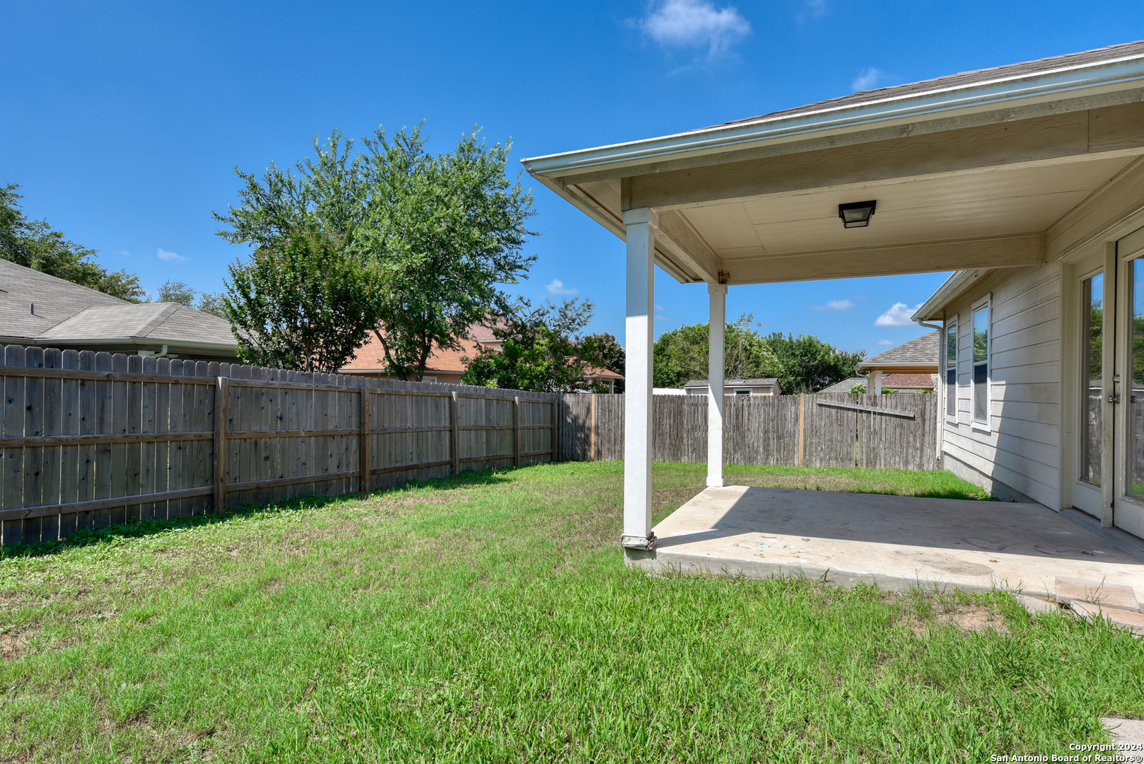 3432 WHISPER BLUFF
