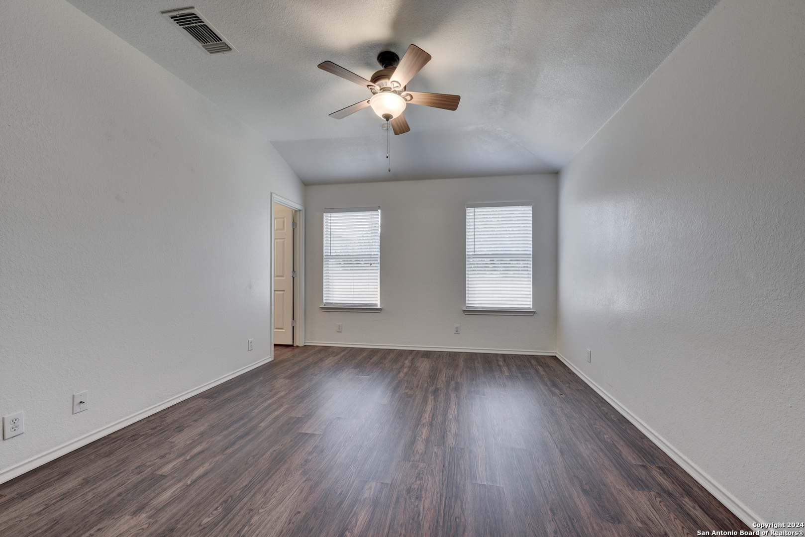 3432 WHISPER BLUFF