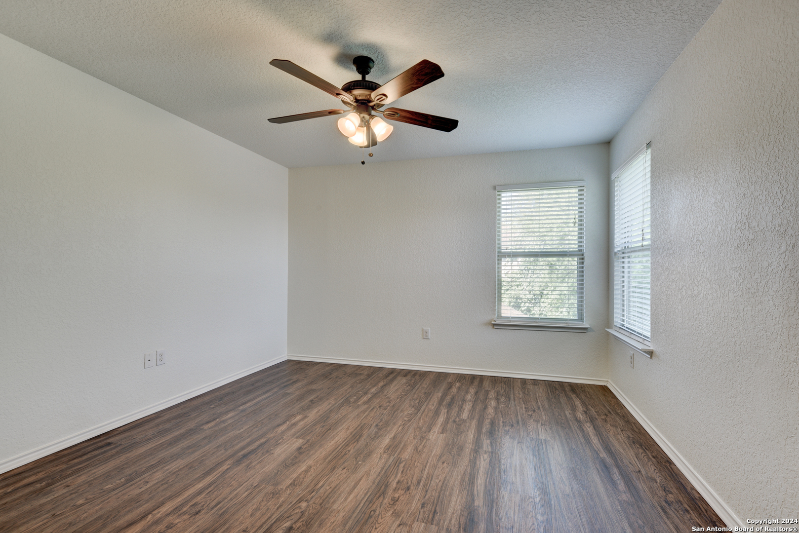 8410 APACHE BEND