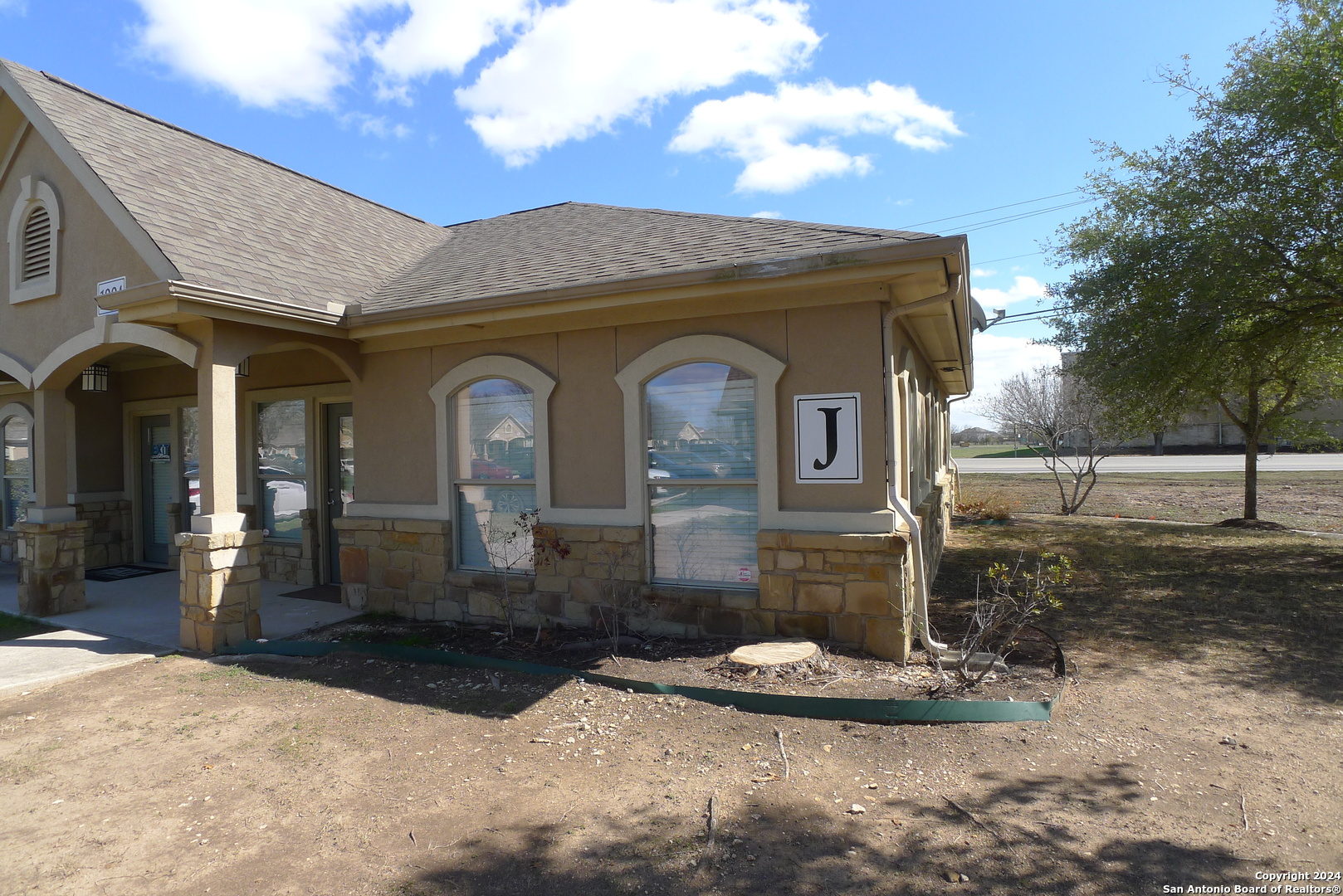 1619 E COMMON ST Unit: 1004