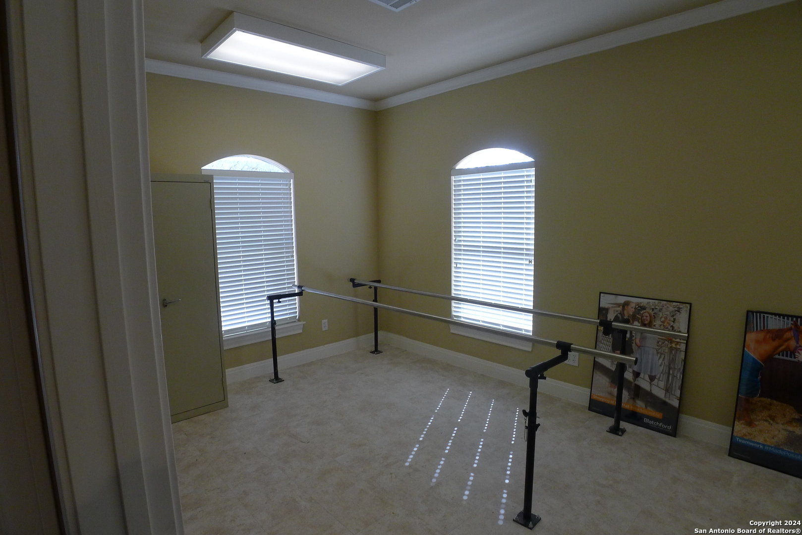 1619 E COMMON ST Unit: 1004