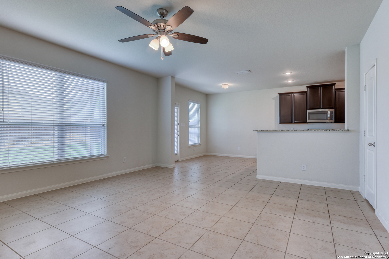 7843 CREEKSHORE CV