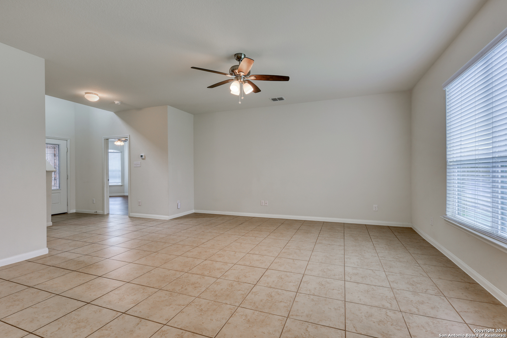 7843 CREEKSHORE CV