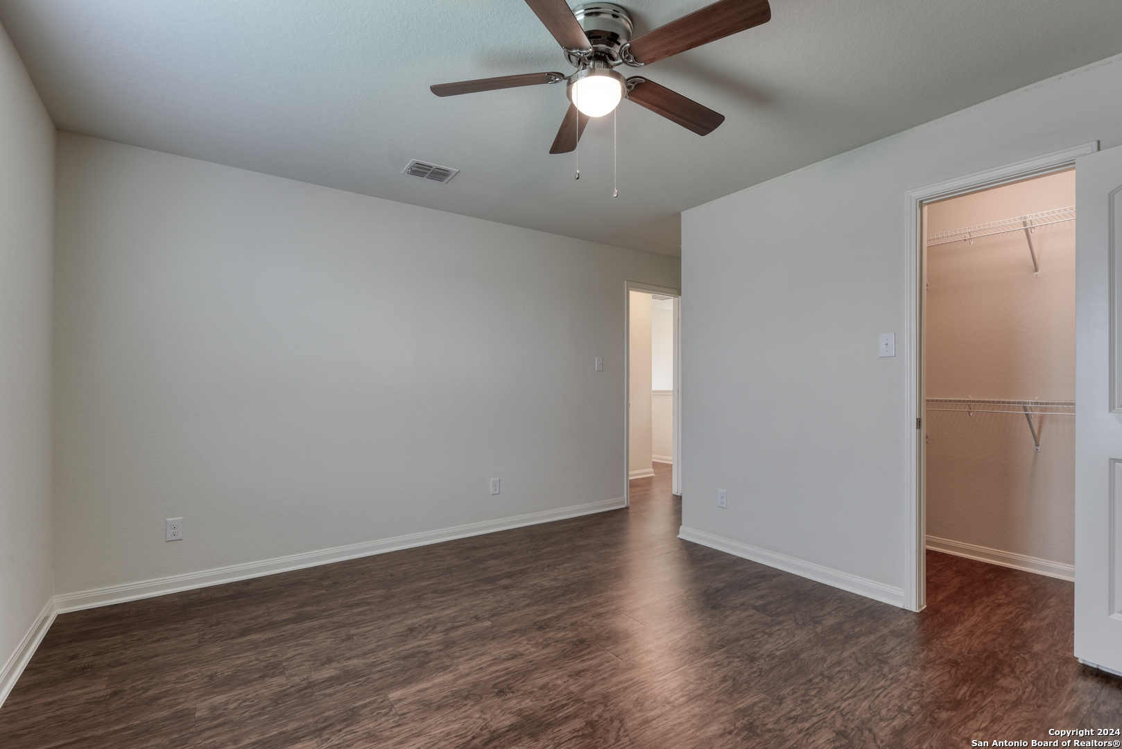 7843 CREEKSHORE CV