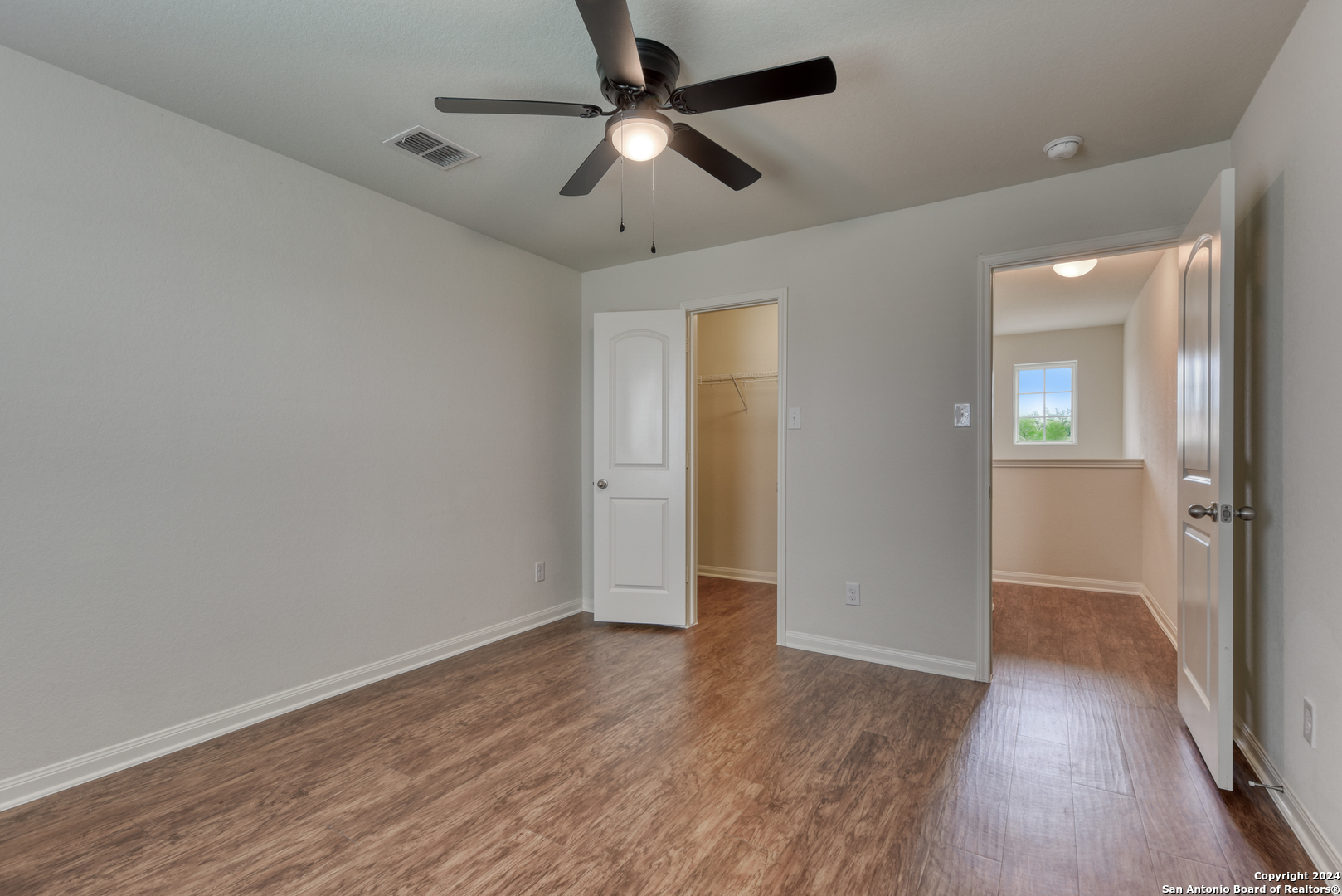 7843 CREEKSHORE CV