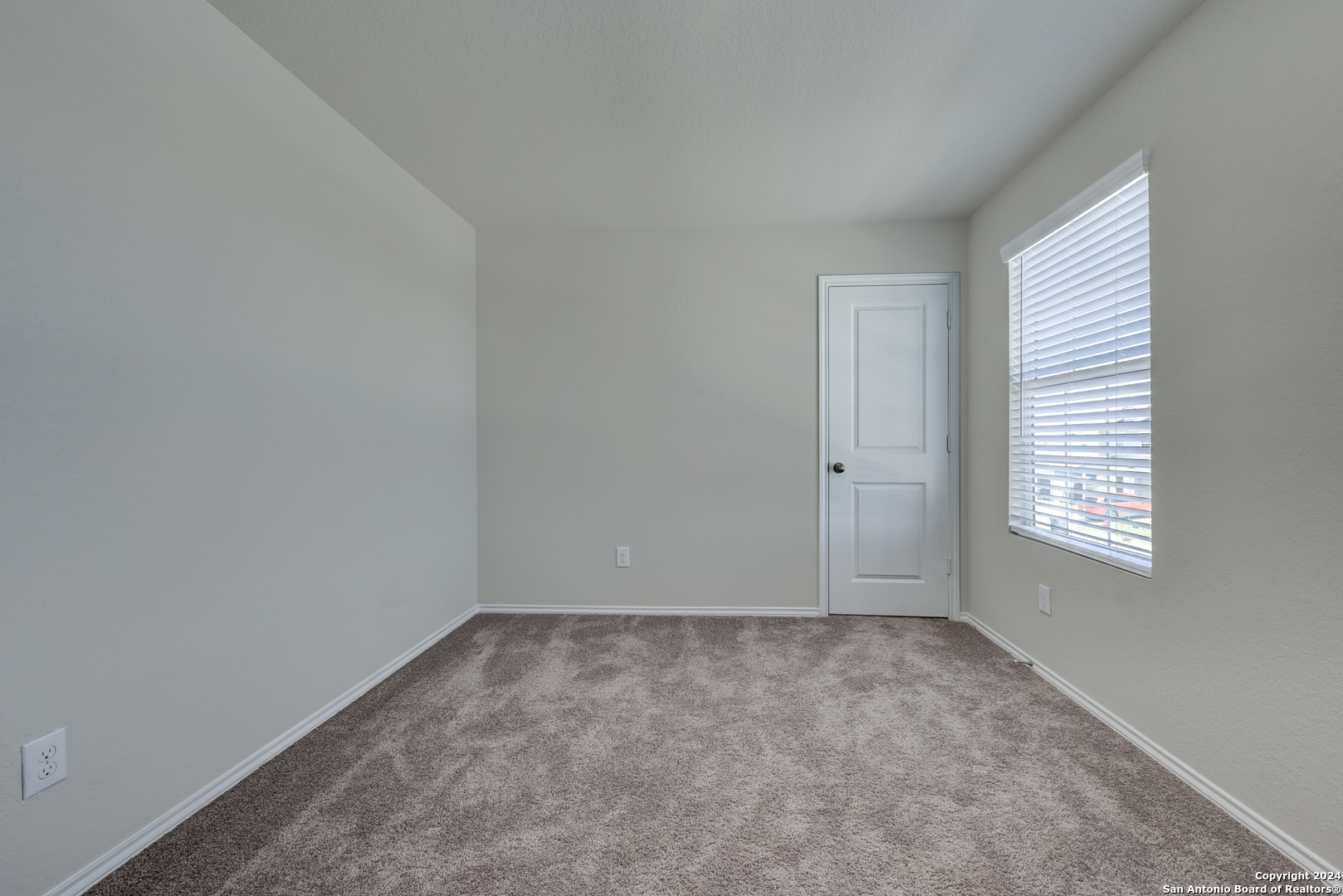10546 VARMUS DR