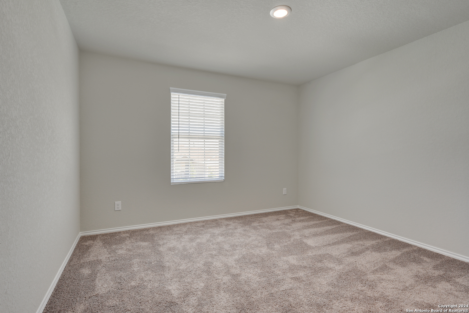 10546 VARMUS DR