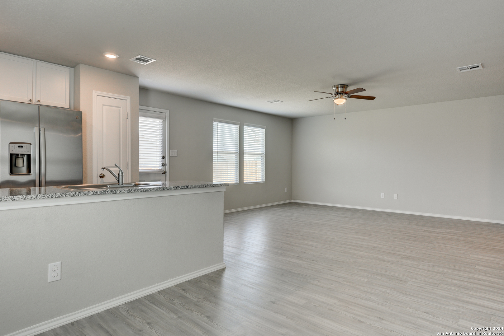 10546 VARMUS DR