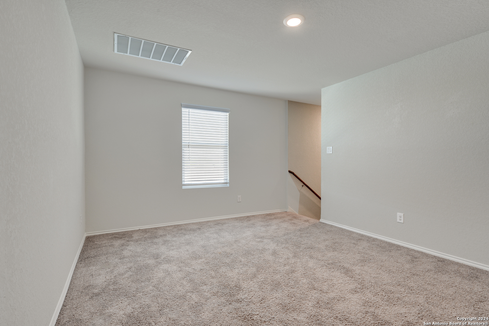 10546 VARMUS DR