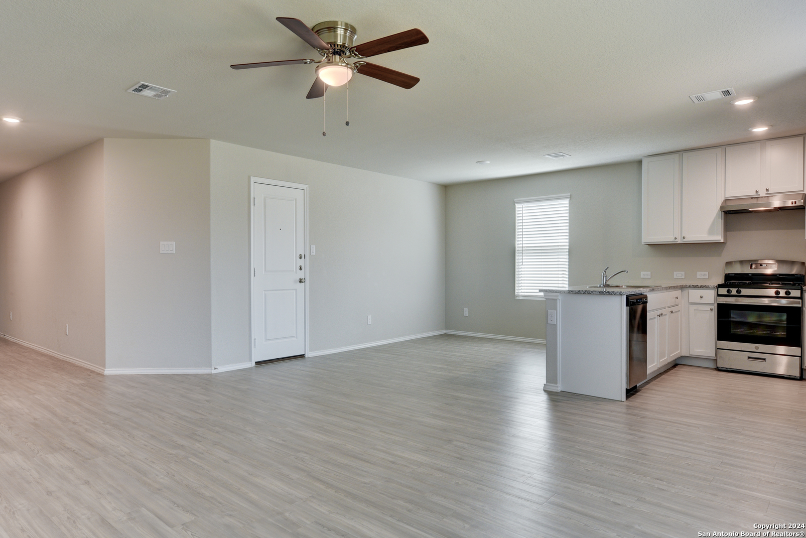 10546 VARMUS DR