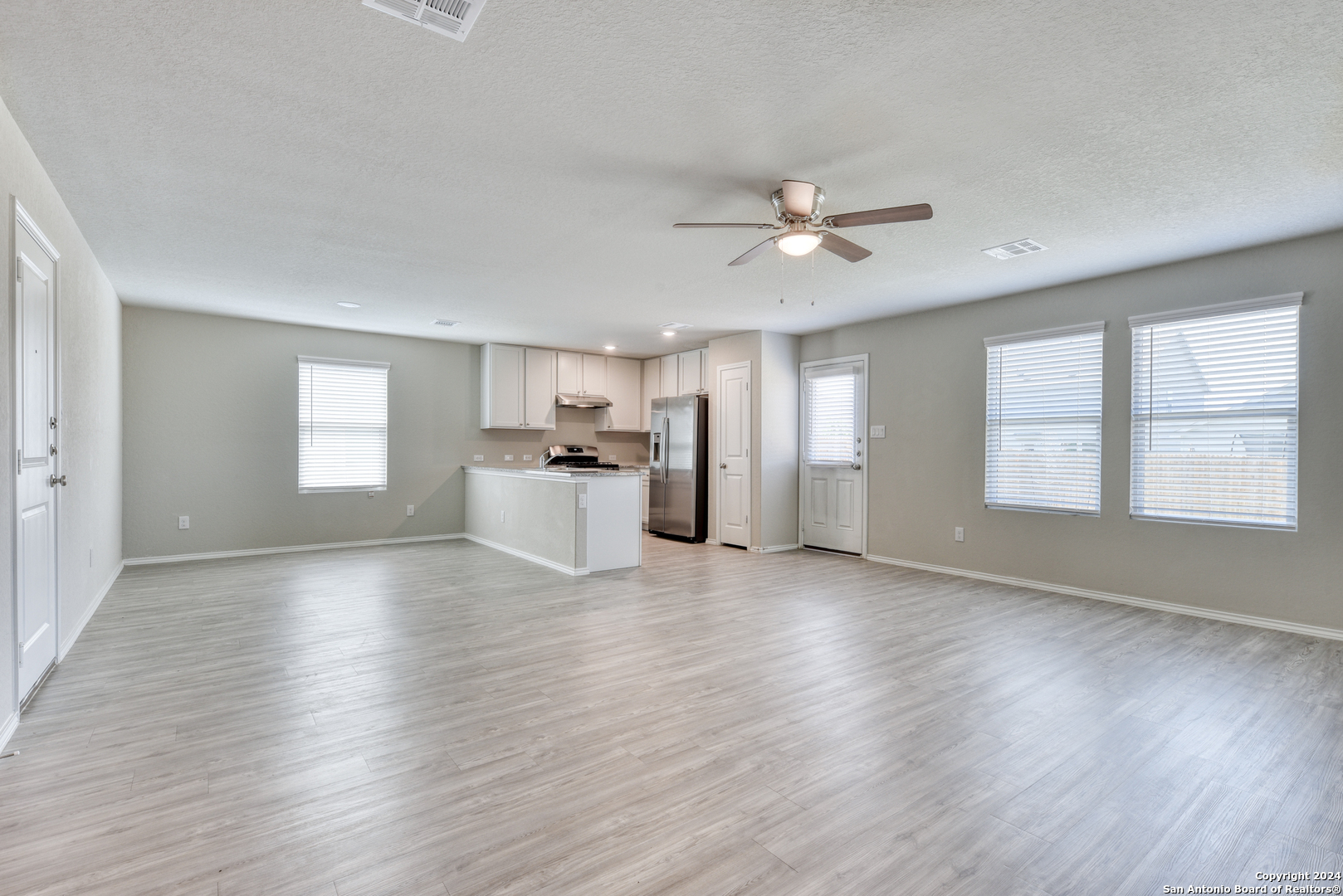 10546 VARMUS DR