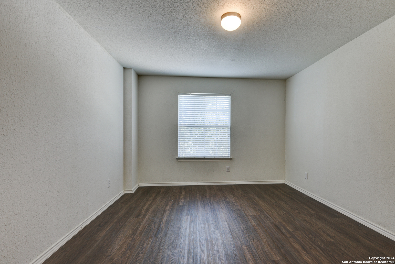 12107 DAWSON CIR