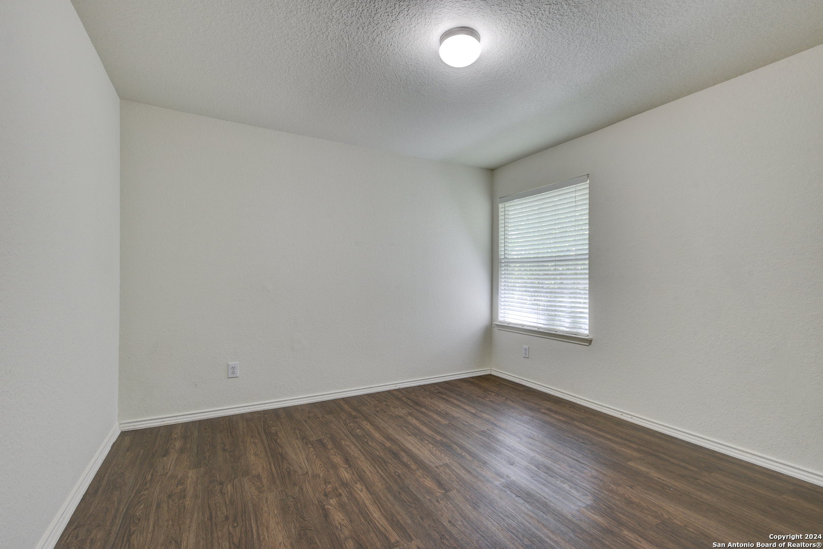 12107 DAWSON CIR