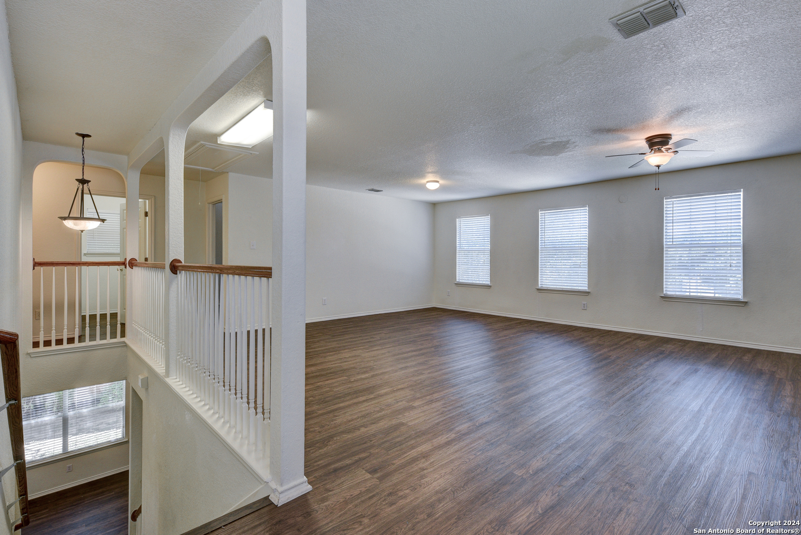 12107 DAWSON CIR