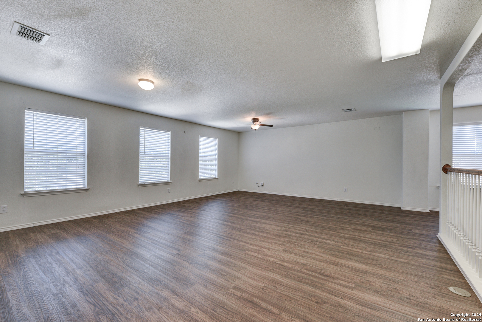 12107 DAWSON CIR