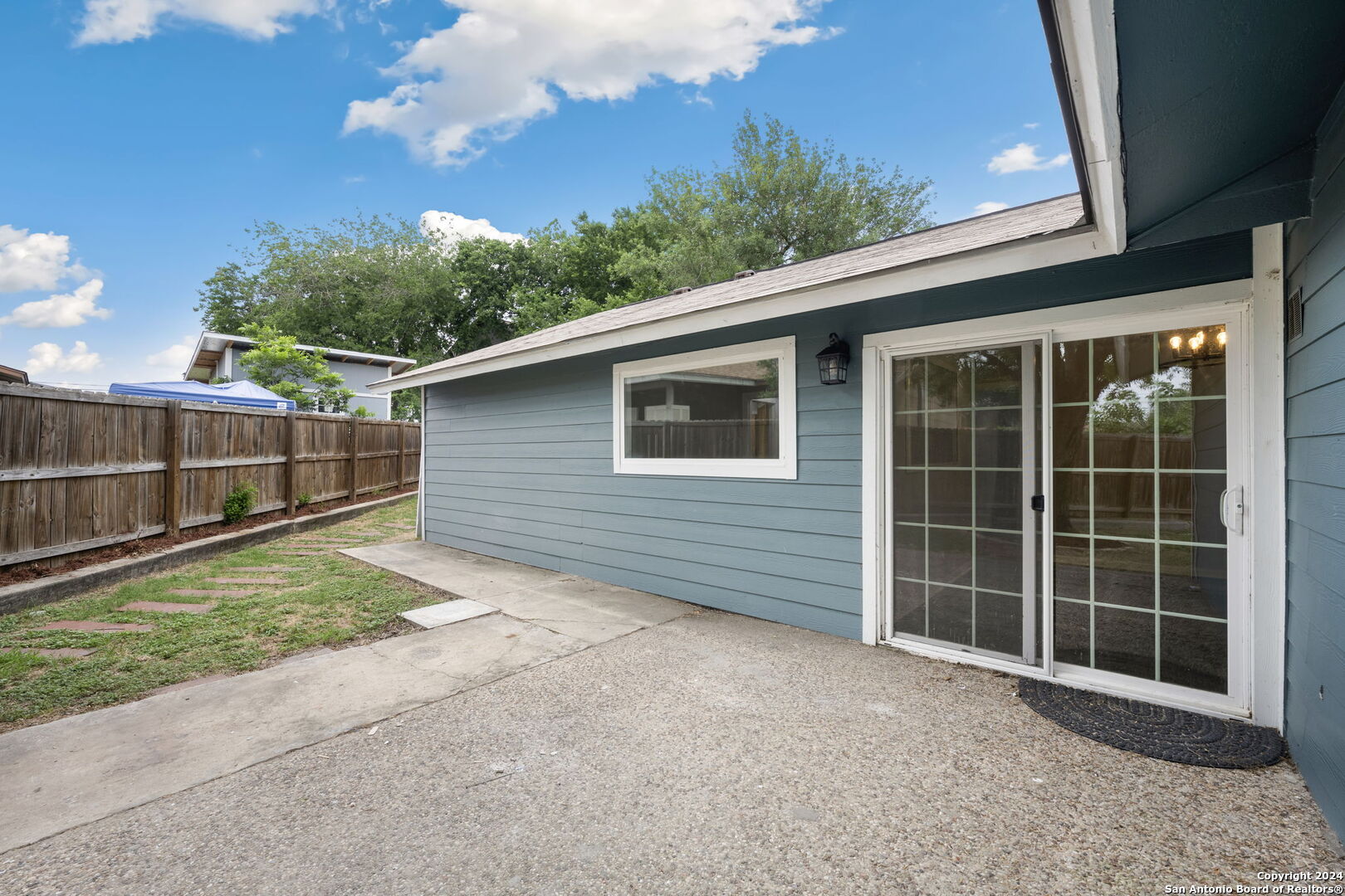 1419 BEVERLY ANN ST