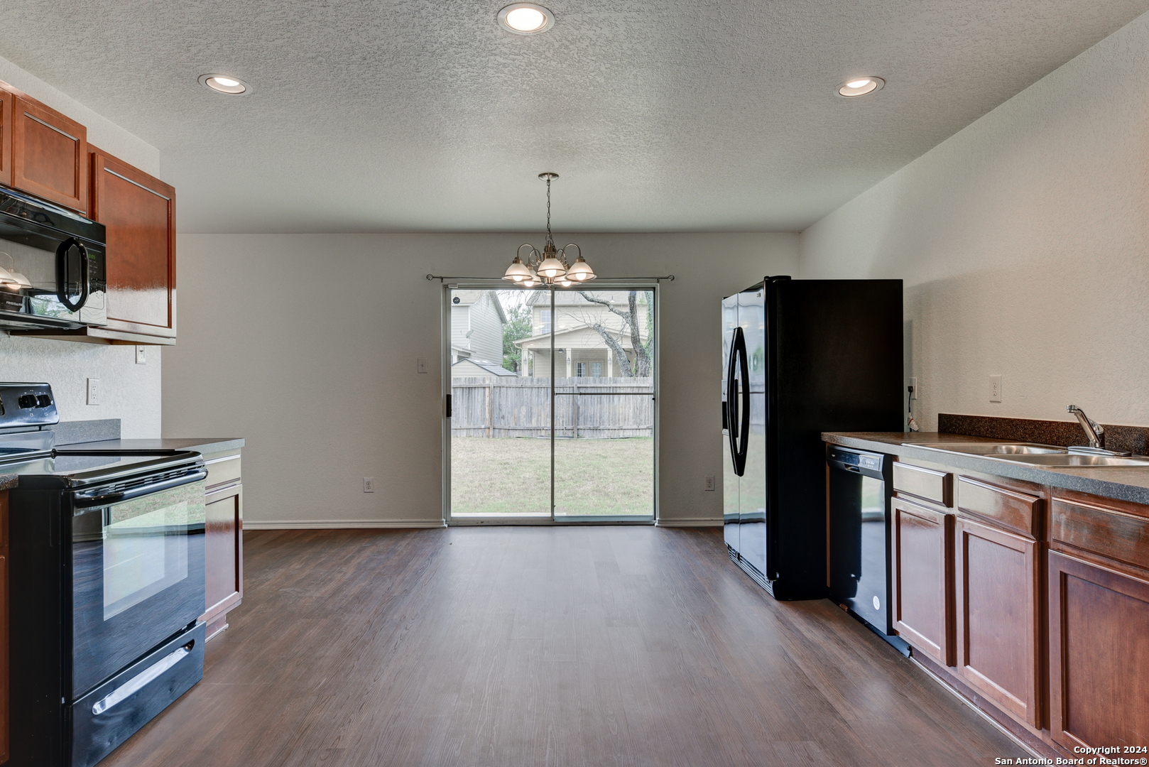 4507 WALDON POND
