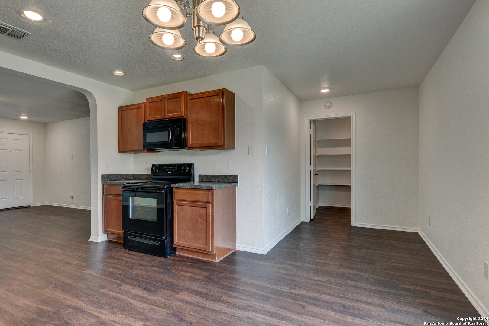 4507 WALDON POND