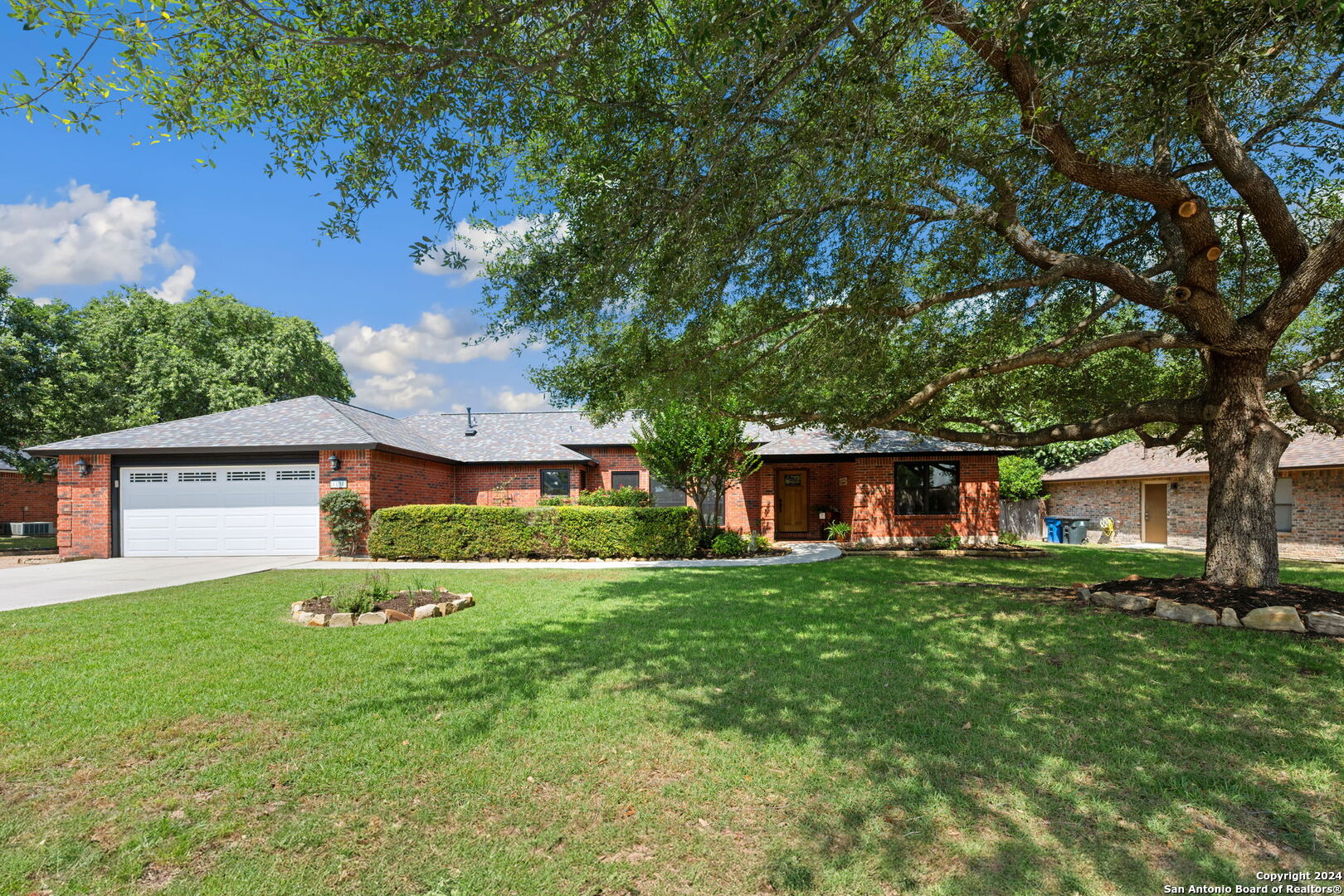 1830 PALACE DR