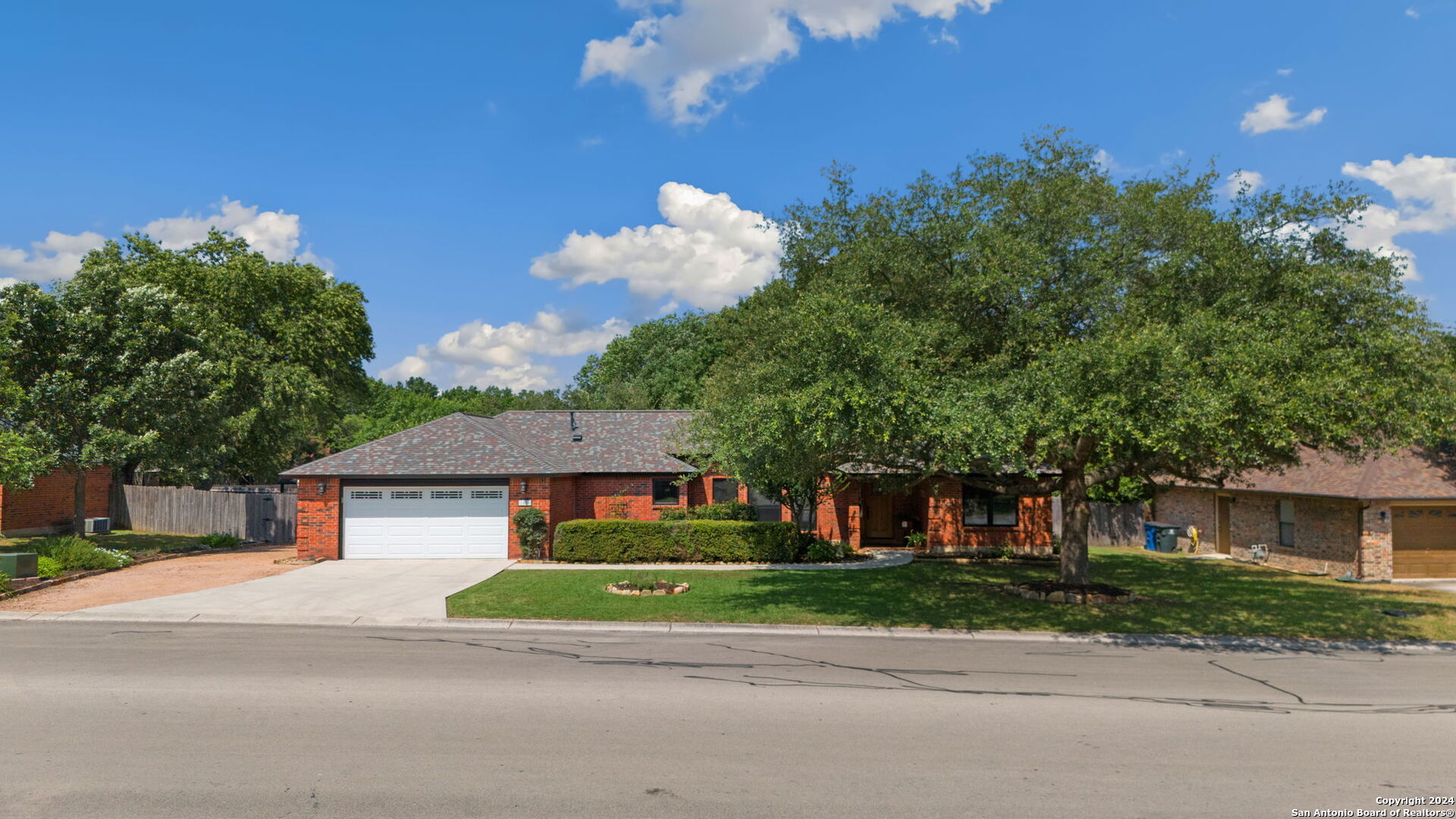 1830 PALACE DR