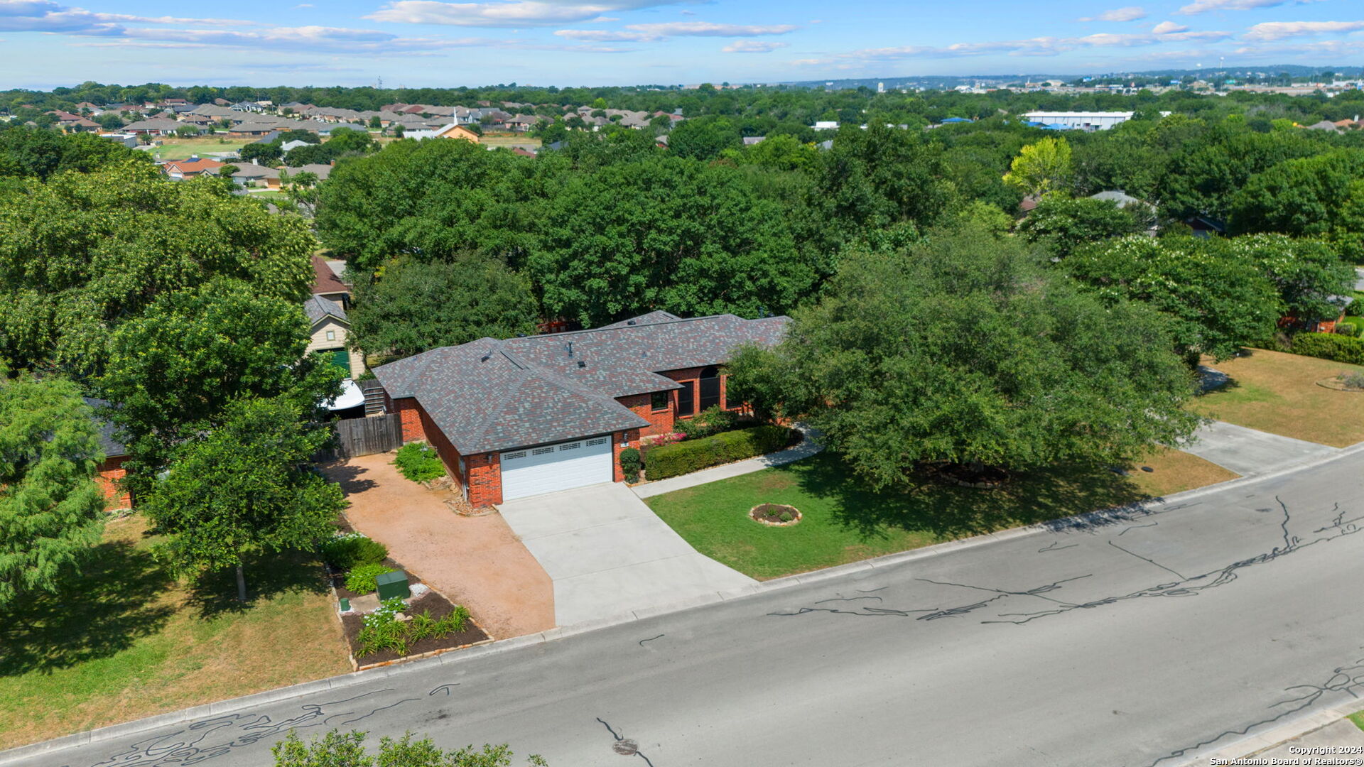 1830 PALACE DR