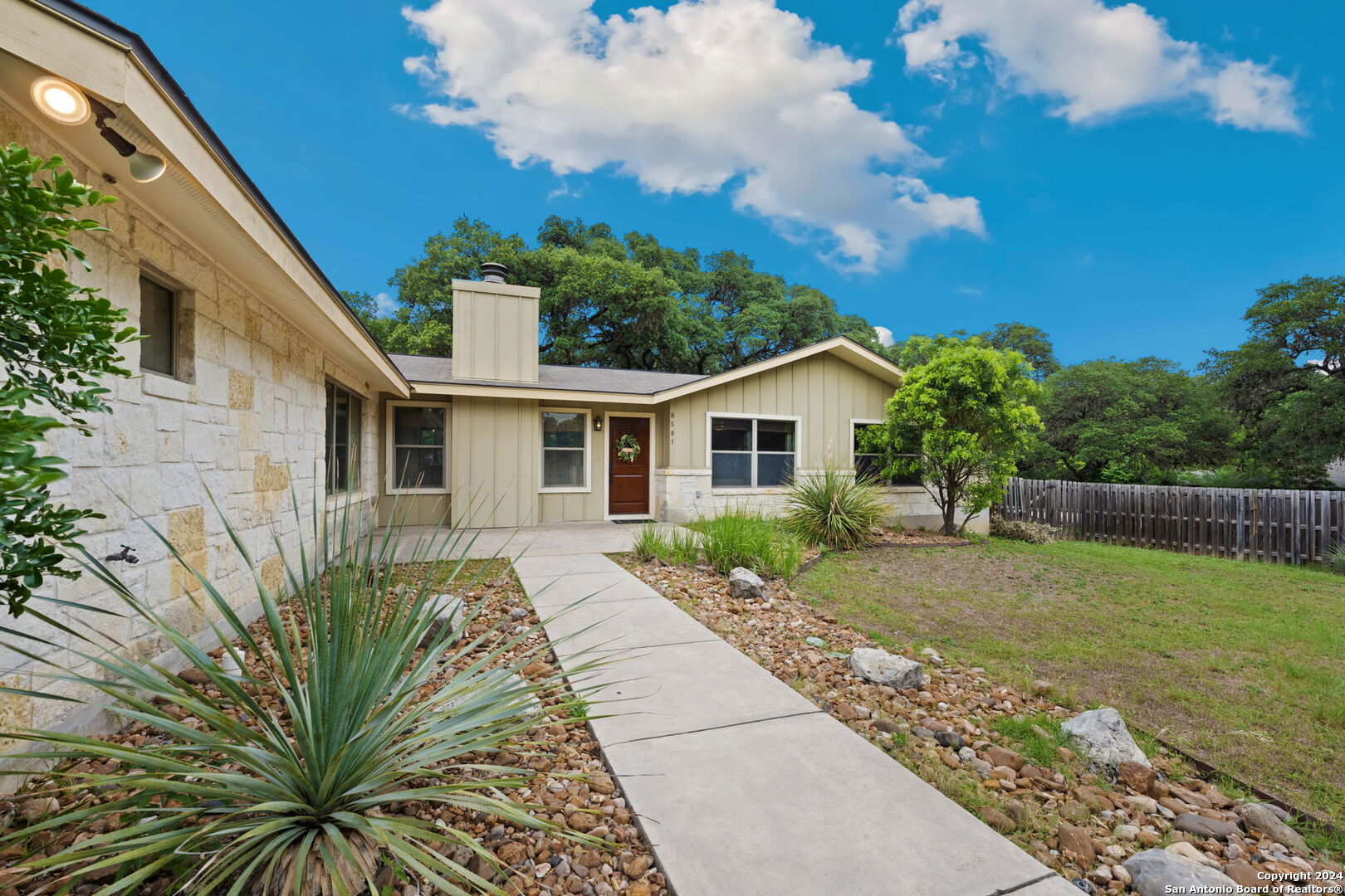 8501 INDIAN HILLS LN