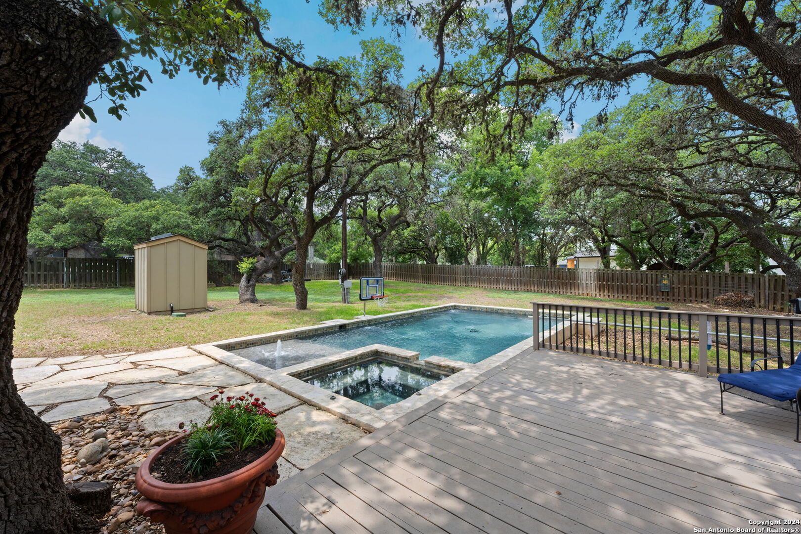 8501 INDIAN HILLS LN