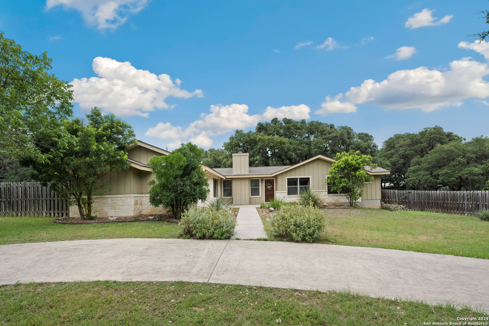8501 INDIAN HILLS LN