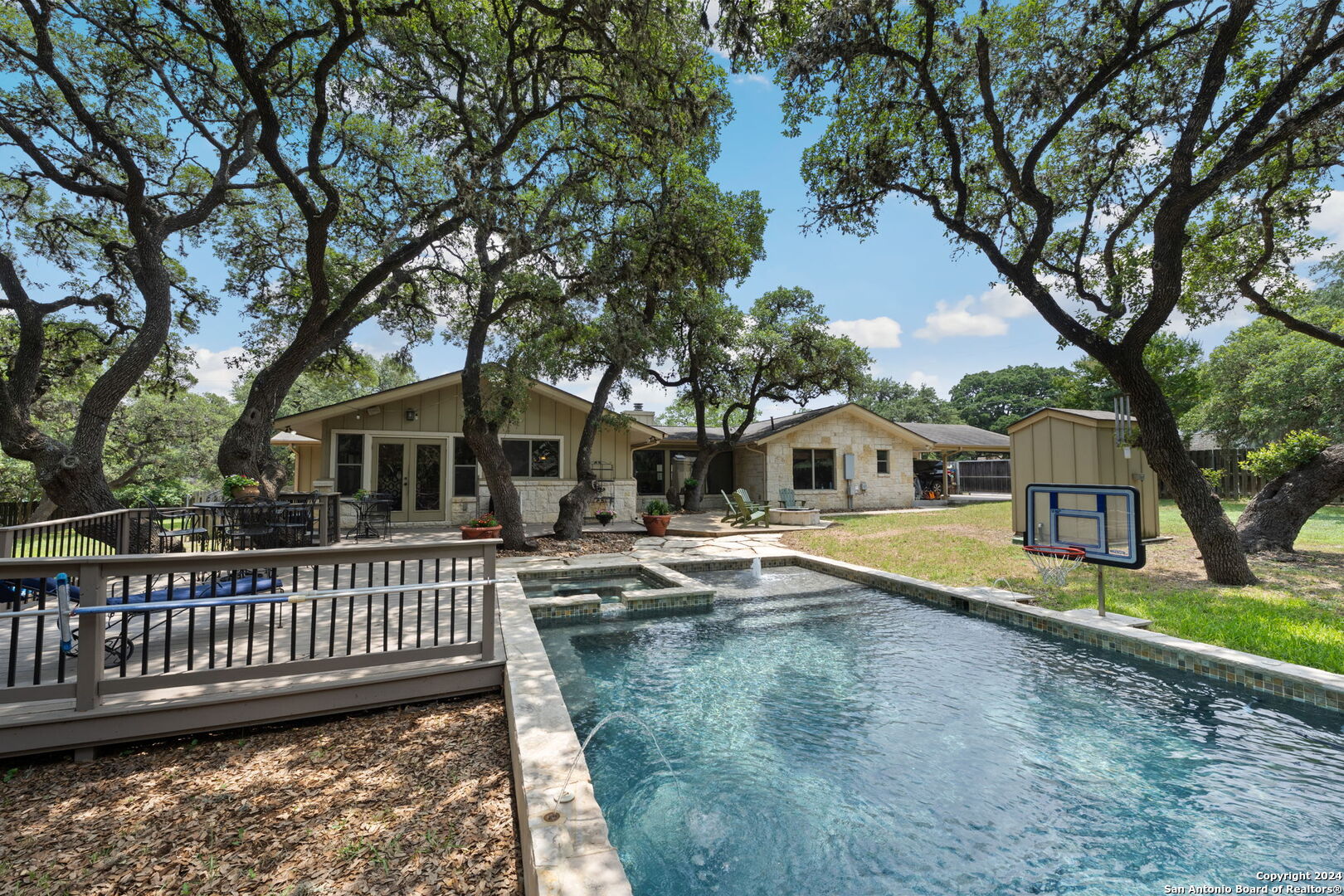 8501 INDIAN HILLS LN