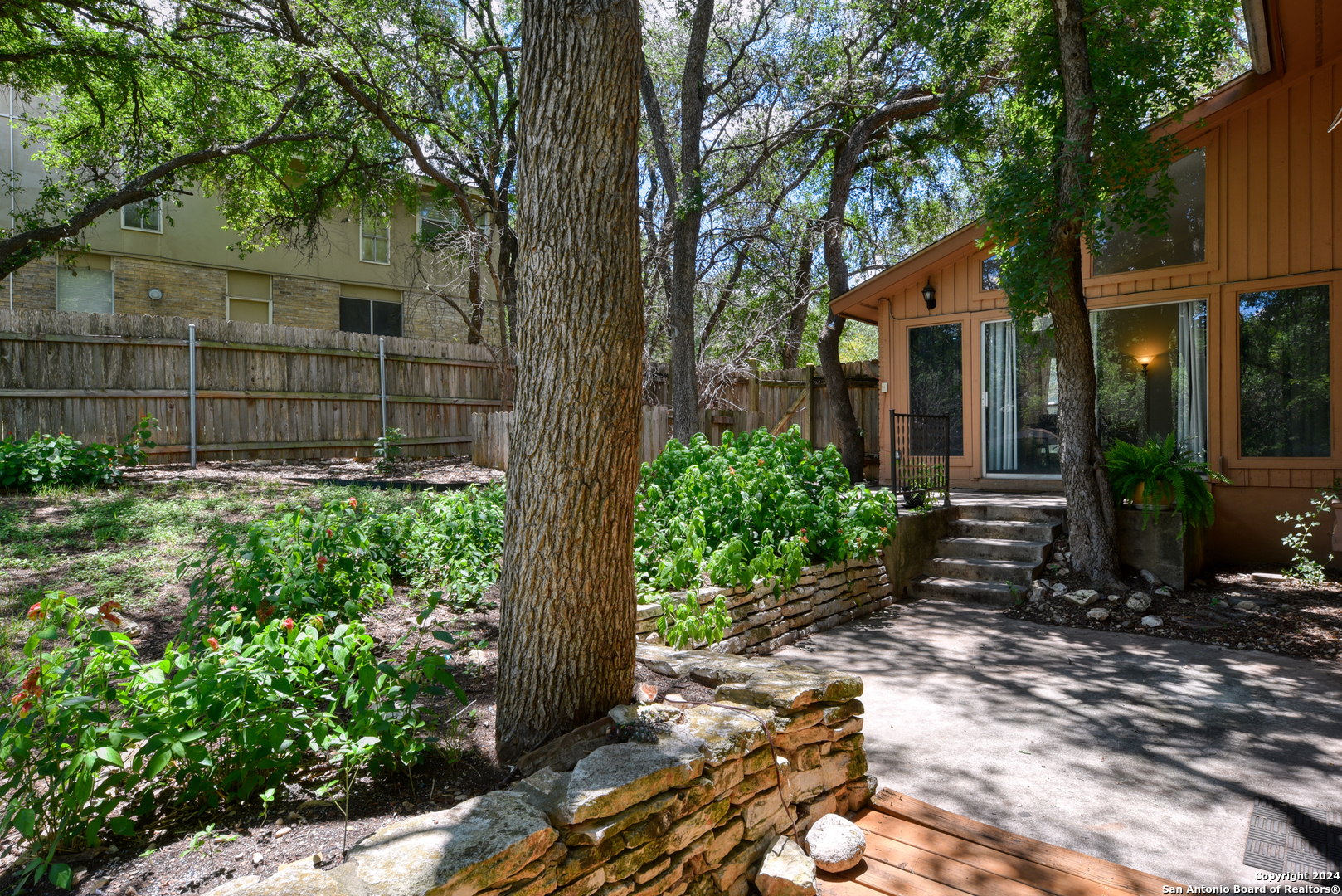 3034 CLEARFIELD DR