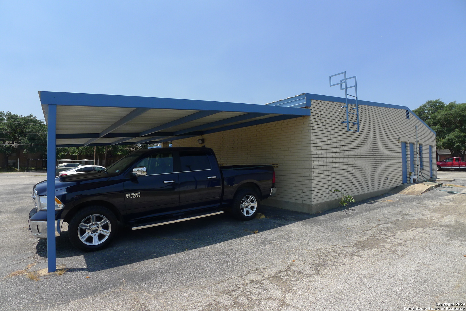 4045 E SOUTHCROSS BLVD