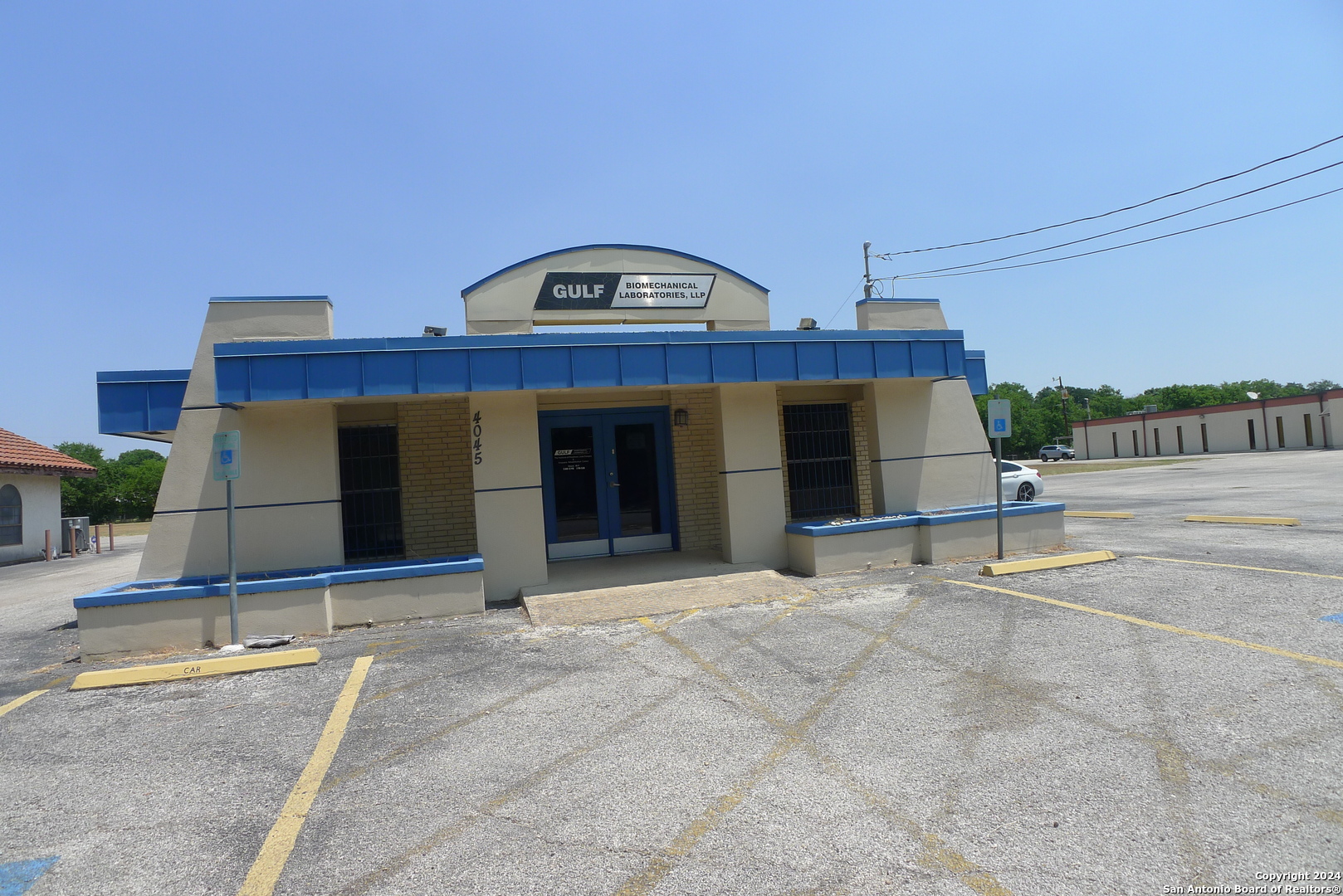 4045 E SOUTHCROSS BLVD