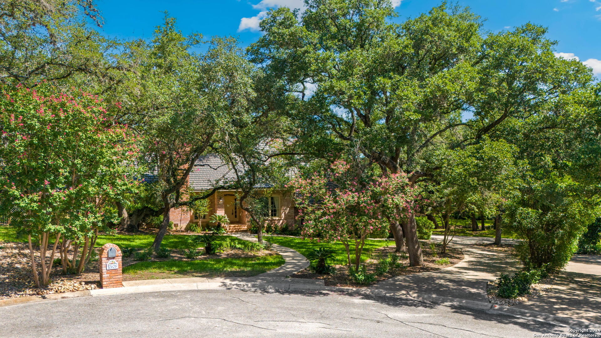 12626 STONEHENGE DR