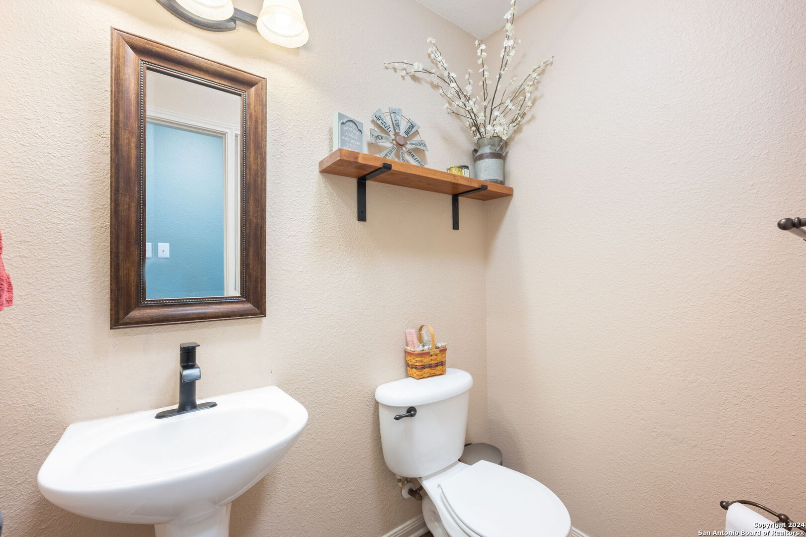 1236 Laurel Creek
