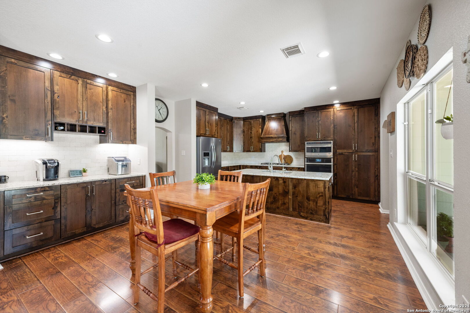 1236 Laurel Creek