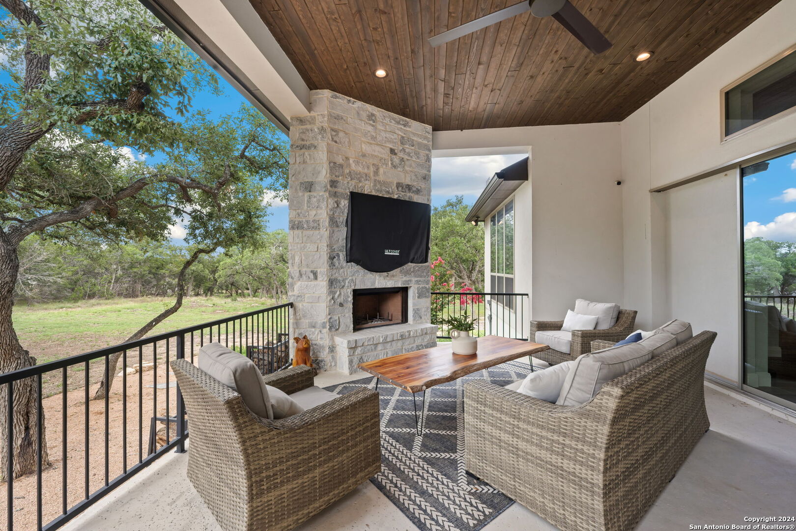 719 Post Oak Ridge Way