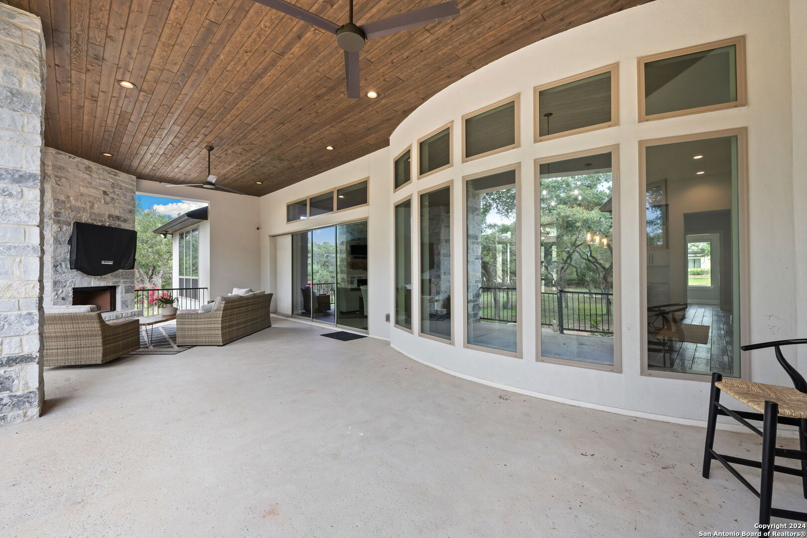 719 Post Oak Ridge Way