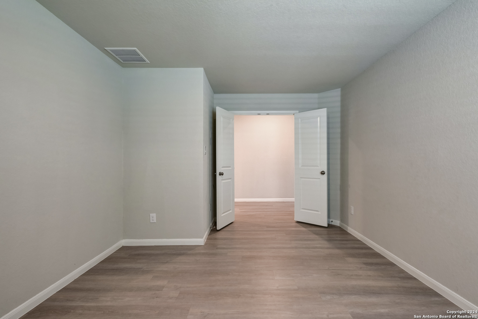 2700 IBERIA CT