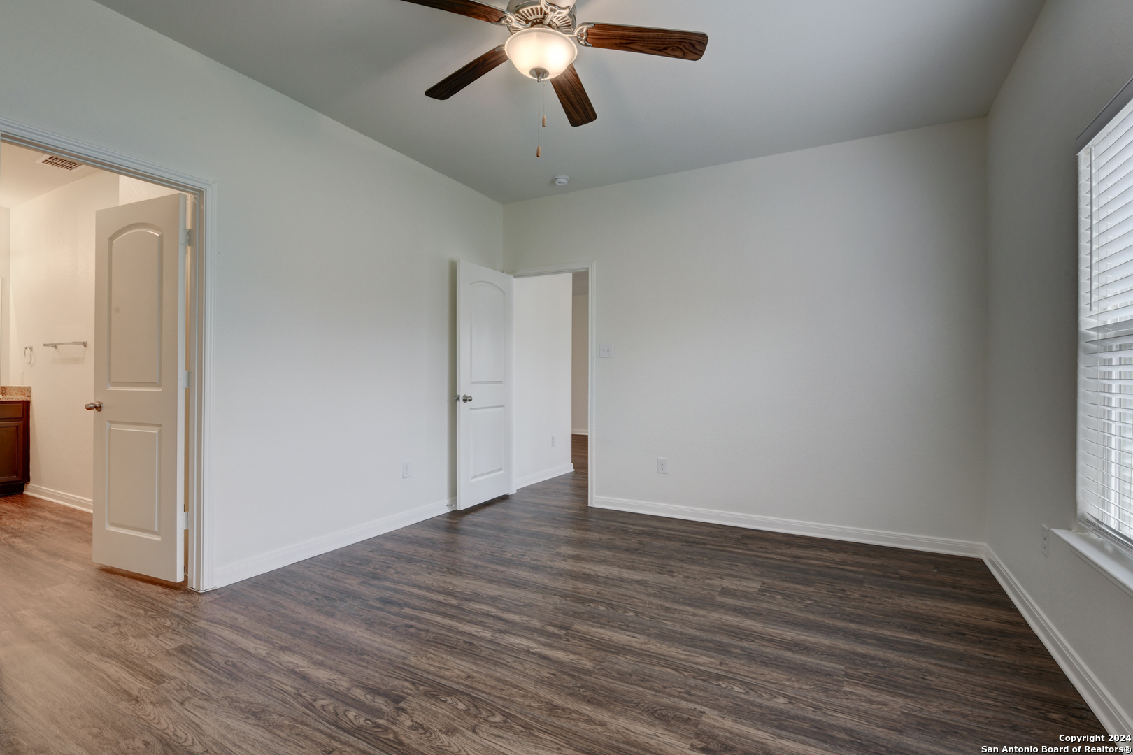 7819 BLUEWATER COVE