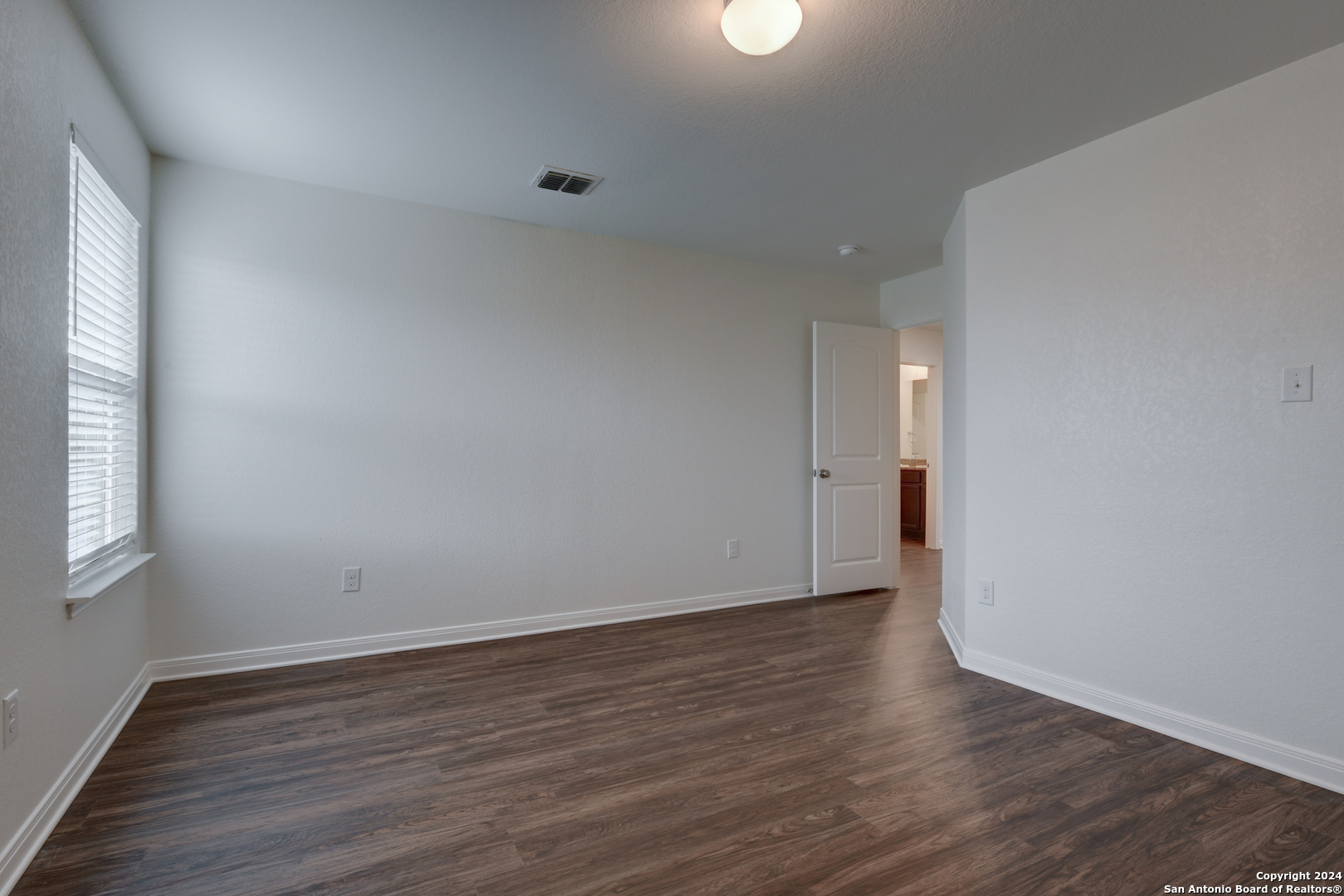 7819 BLUEWATER COVE