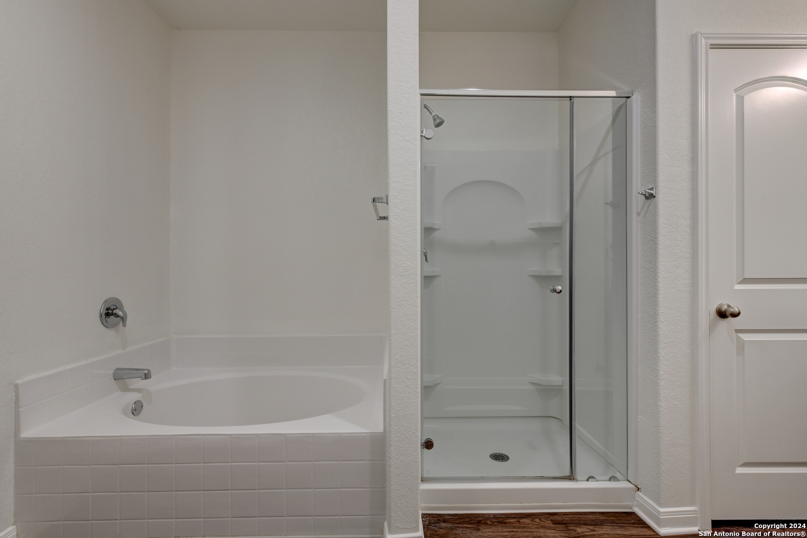 7819 BLUEWATER COVE